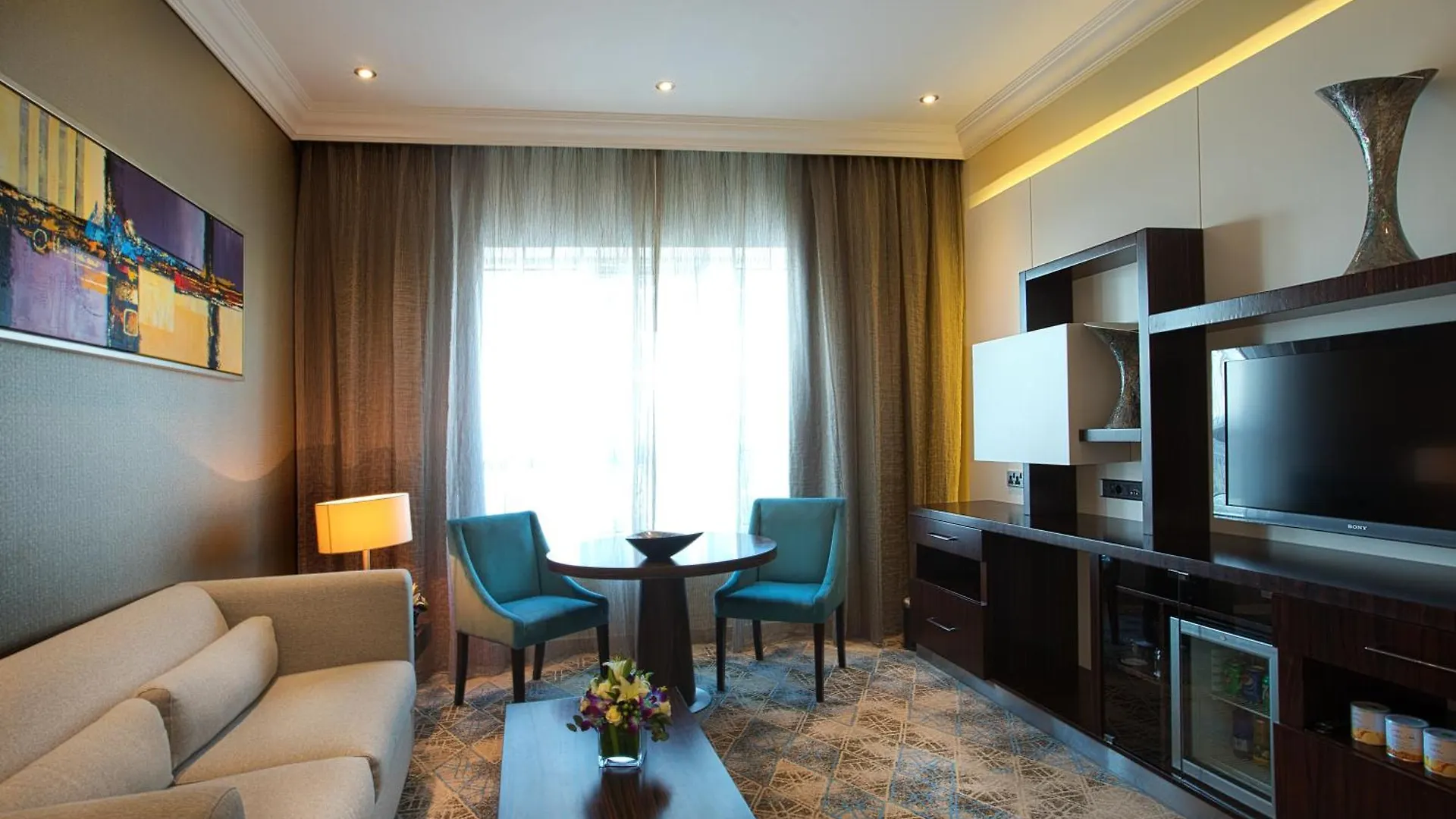 Elite Byblos Hotel Dubai 5*,