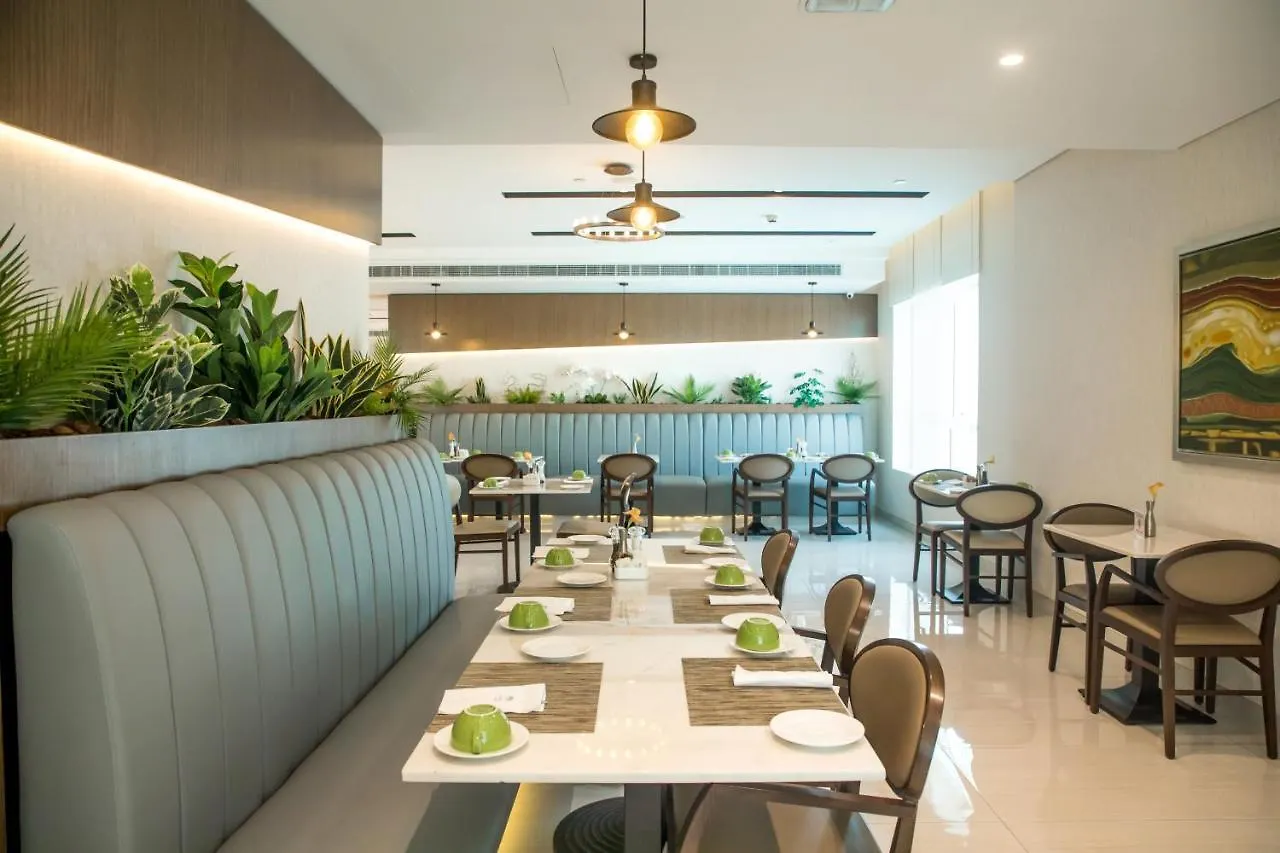 Elite Byblos Hotel Dubaj 5*,